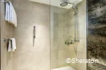 Badezimmer im Sheraton Hotel in Essen
