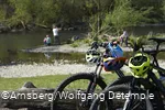 Fahrräder vor der Ruhr in Arnsberg