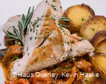 Mediterranes Hähnchen mit Gemüse und Drillingen